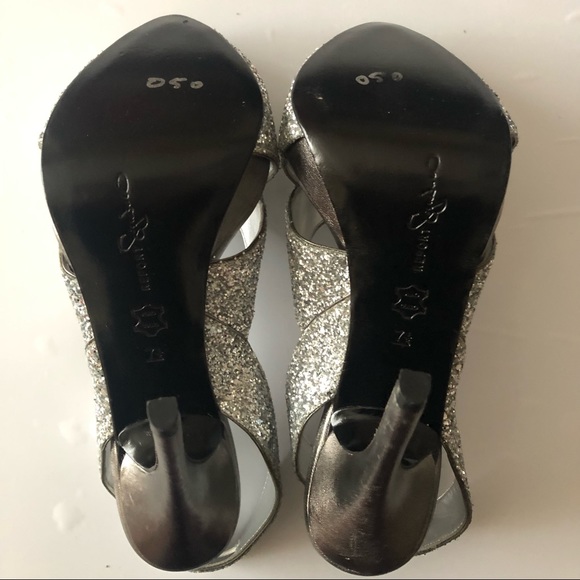 Report Signature Carleton Silver Glitter Pumps - Picture 5 of 6